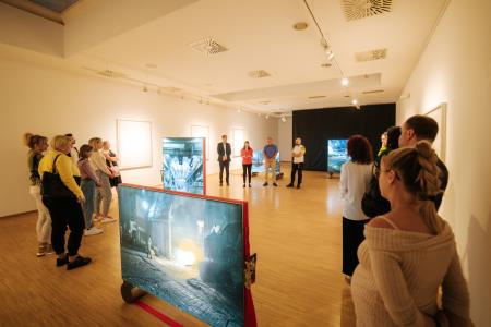 Odprtje razstave Viktorja Popovića Brez naslova (13)